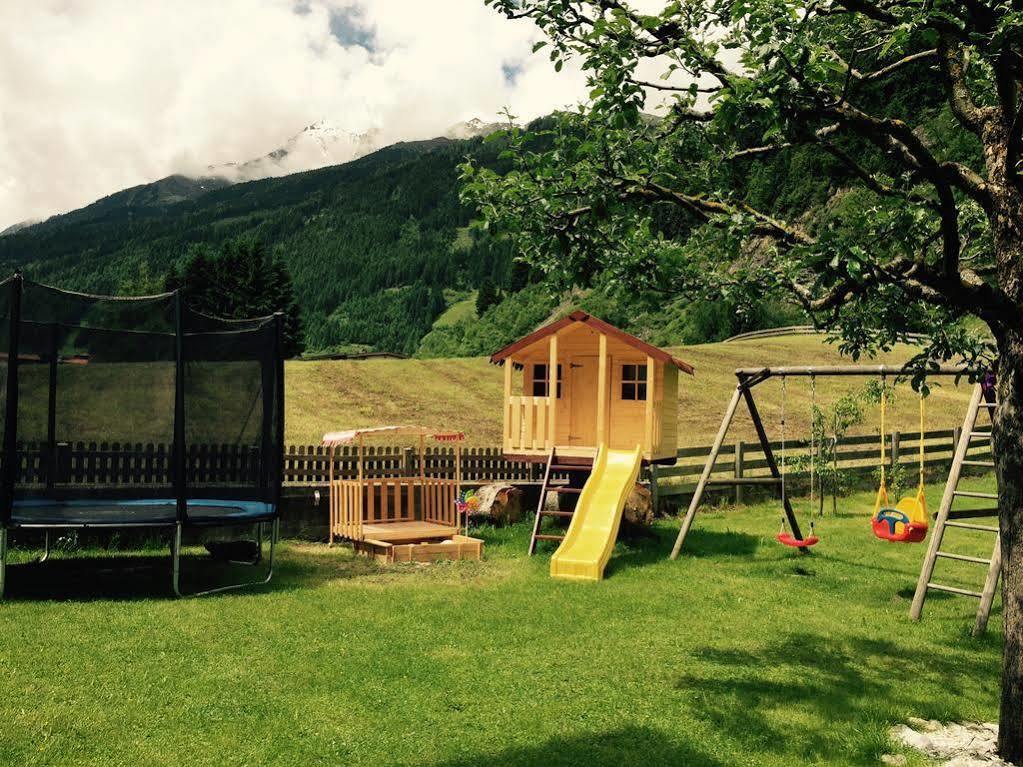 Отель Alpenhaus Monte Нойштифт-им-Штубайталь Экстерьер фото